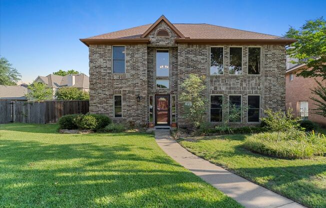 Move in ready! 3-bed 3-bath 3099 sqft 2-story cul-de-sac located in the desirable Harvestwood subdivision!!!