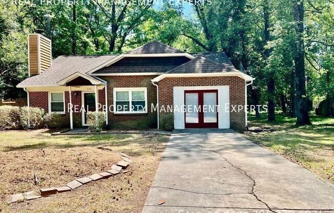 723 CRICKETWOOD LN