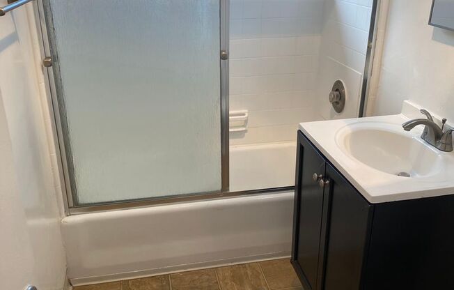 1 bed, 1 bath, $1,695, Unit 08