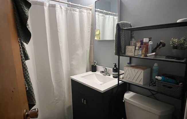 1456 N. Farwell Avenue