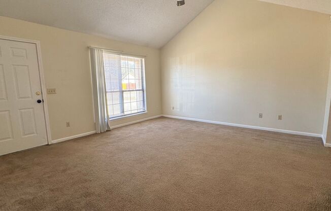 MOVE-IN READY! (Pet Friendly)