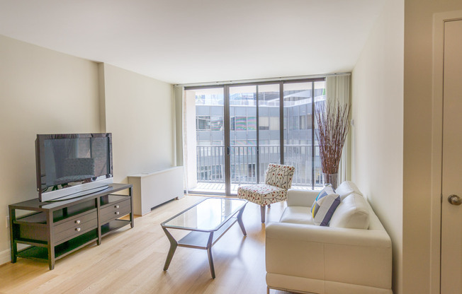 1 bed, 1 bath, 600 sqft, $3,500, Unit 0304