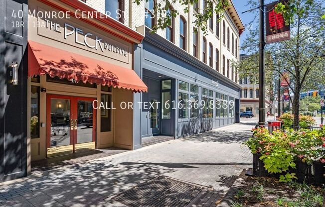 40 MONROE CTR ST