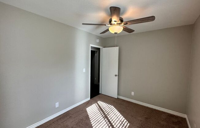 2 beds, 1 bath, $3,300, Unit Unit F