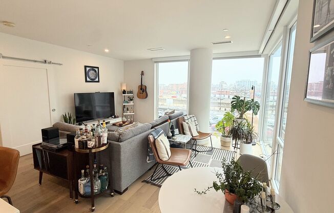 Gorgeous 2BD/2BA Corner Unit in the Heart of Navy Yard | Parking Included
