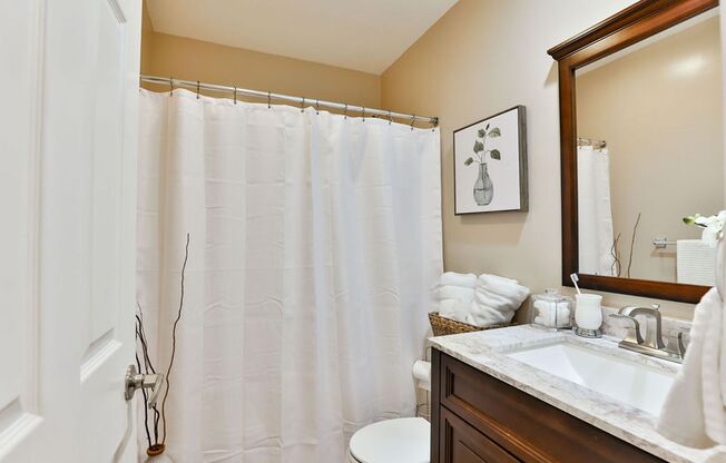 2 beds, 2 baths, $2,900, Unit Apt 104