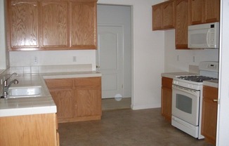 2 beds, 2 baths, $2,850