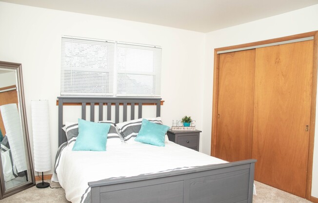 1 bed, 1 bath, 775 sqft, $1,125, Unit 1593H