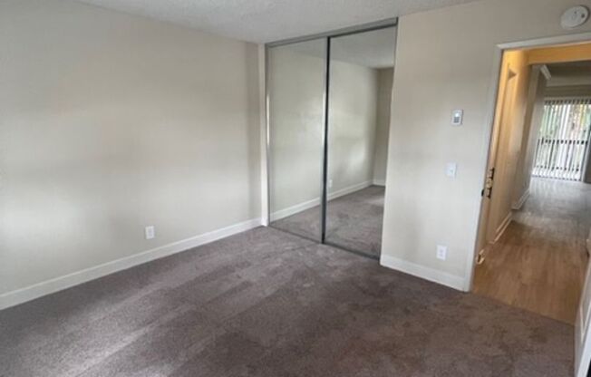 2 beds, 2 baths, 1,015 sqft, $2,975, Unit 211