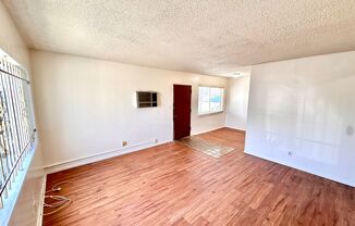 2 beds, 1 bath, $2,195, Unit Unit 4