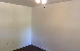 2 beds, 1 bath, $1,250