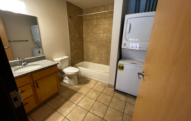 1 bed, 1 bath, 715 sqft, $1,365, Unit 248