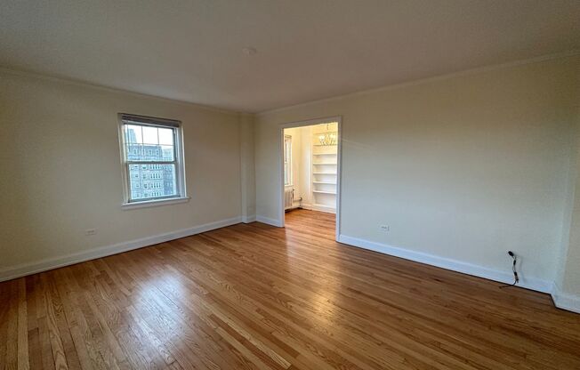 1 bed, 1 bath, 617 sqft, $1,850, Unit Wellington 902