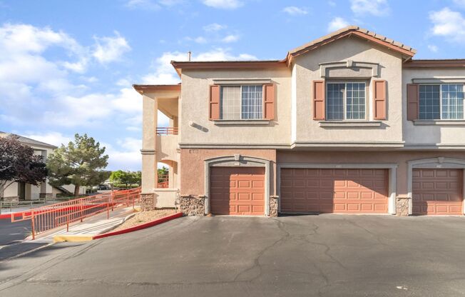 BEAUTIFUL 2 BEDROOM CONDO FROM SUMMERLIN
