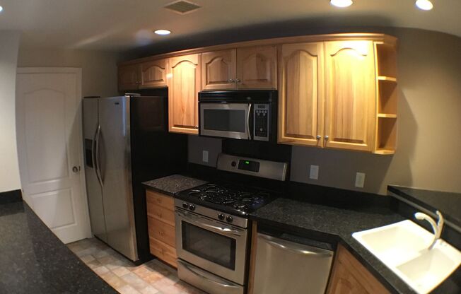 Great 2 bedroom condo on 2nd story!