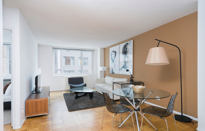 1 bed, 1 bath, $4,495, Unit 24A