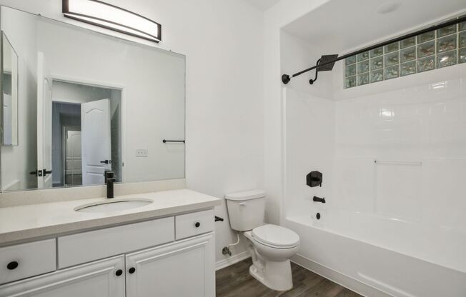 2 beds, 2 baths, 1,150 sqft, $3,698, Unit 214