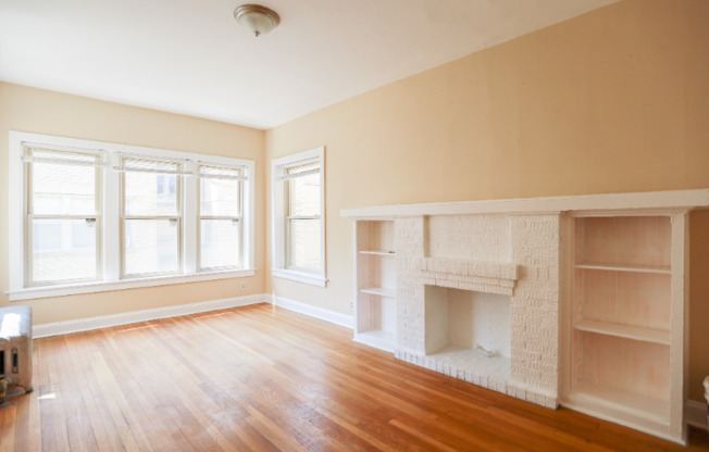 4728 SPAULDING