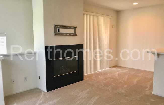 Scripps Ranch, 10685 Wexford Street #1, End Unit, AC, Fireplace, Attached 2 Car Garage with Opener