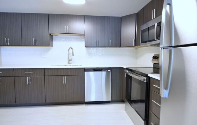 2 beds, 2 baths, 1,200 sqft, $2,225, Unit 3212-1