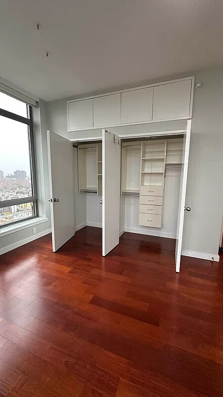 1485 5 AVE