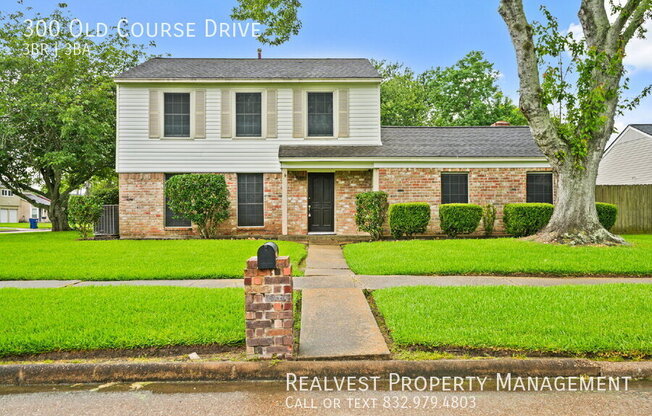 300 OLD CRSE DR