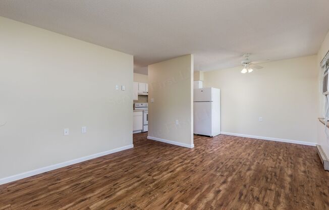 1 bed, 1 bath, 650 sqft, $795, Unit 06