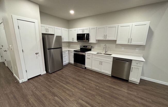 1 bed, 1.5 baths, 941 sqft, $1,695, Unit 224 - L1085 LOFT