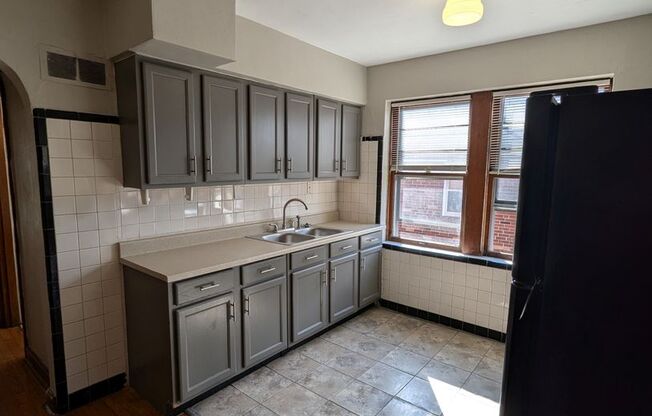 1 bed, 1 bath, 750 sqft, $825