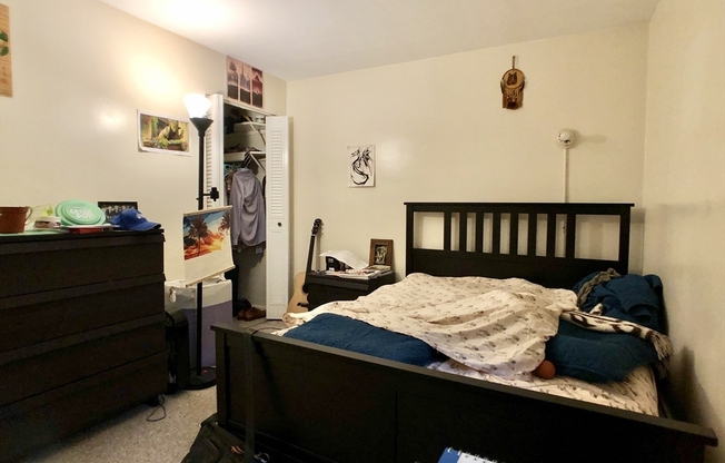 2 beds, 1 bath, 800 sqft, $2,500, Unit 2