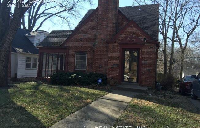 7242 GRAND AVE