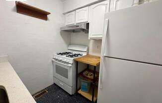 32 ALT STUYVESANT AVE