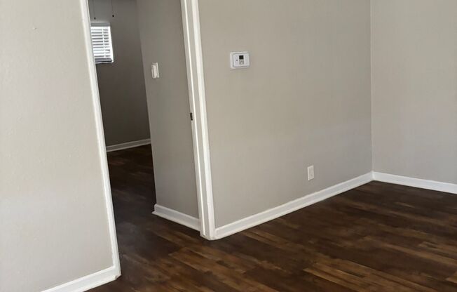 Renovated 1 Bedroom 1 Bathroom