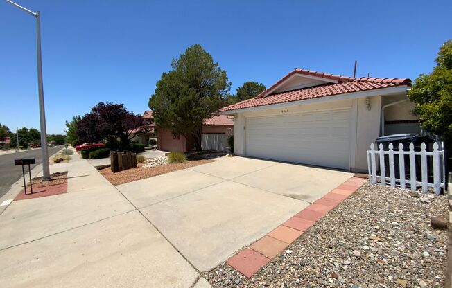 3 Bedroom Single Story Home Available Near Spain Rd NE & Juan Tabo Blvd NE!