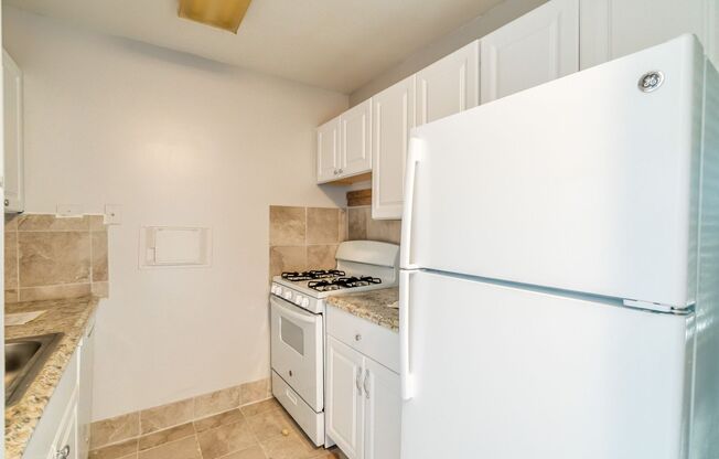 1 bed, 1 bath, $1,700