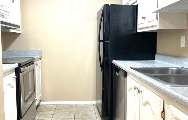 1 bed, 1 bath, $1,200, Unit # 34