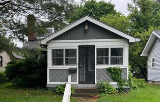 4324 WINTHROP AVE