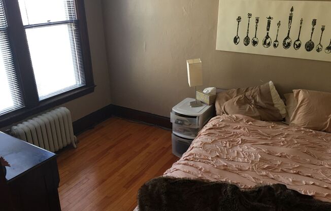 1 bed, 1 bath, 525 sqft, $1,095, Unit 04