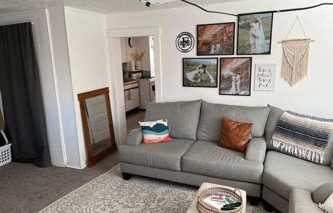 1 bed, 1 bath, 640 sqft, $1,025, Unit 224 E 400 N