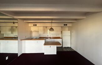 1 bed, 1 bath, $950, Unit B11