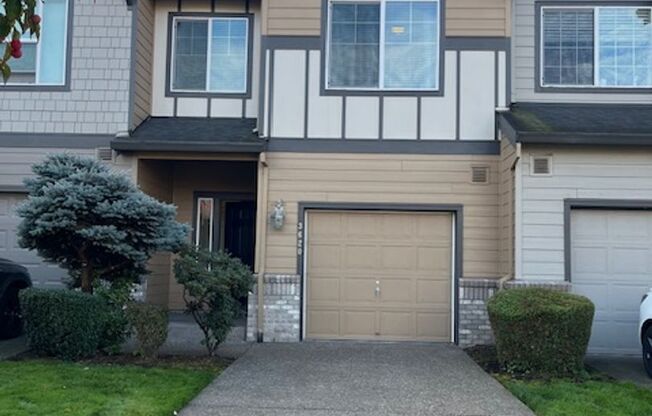 3 Bedroom 2.5 Bath Newberg OR