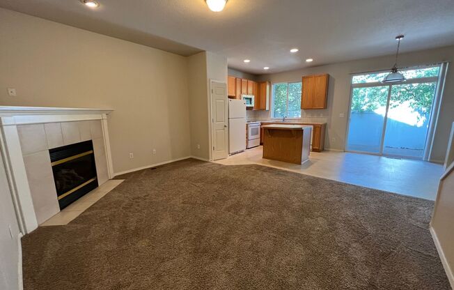 4353 SE Chelsea Lane ~ Surprisingly Spacious!