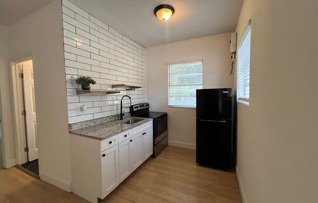 1 bed, 1 bath, 550 sqft, $1,450, Unit Unit 5