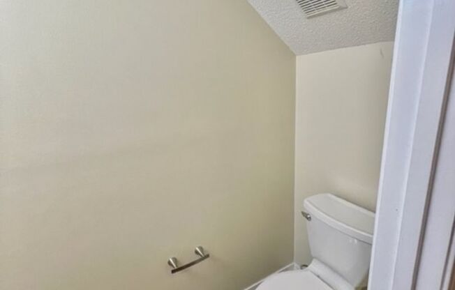 Nice 2 Bedroom Townhome For Rent With Community Pool!