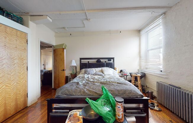 3 beds, 1 bath, 1,596 sqft, $2,695, Unit 2B