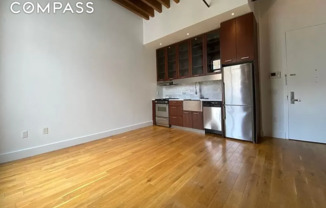 139 N 10 ST