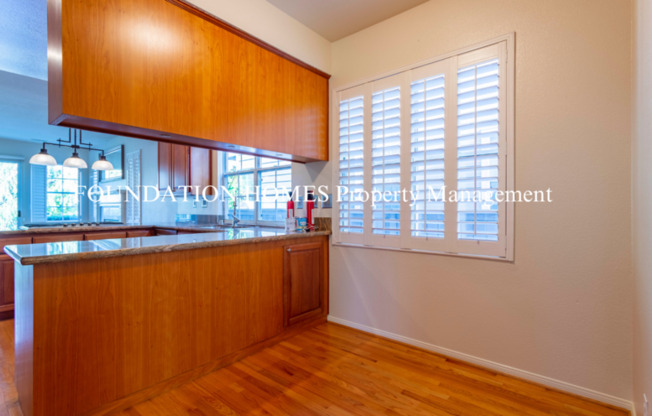 3 LAGOON CT
