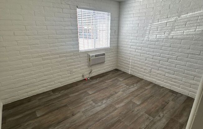 2 beds, 1 bath, 615 sqft, $1,200, Unit 101B