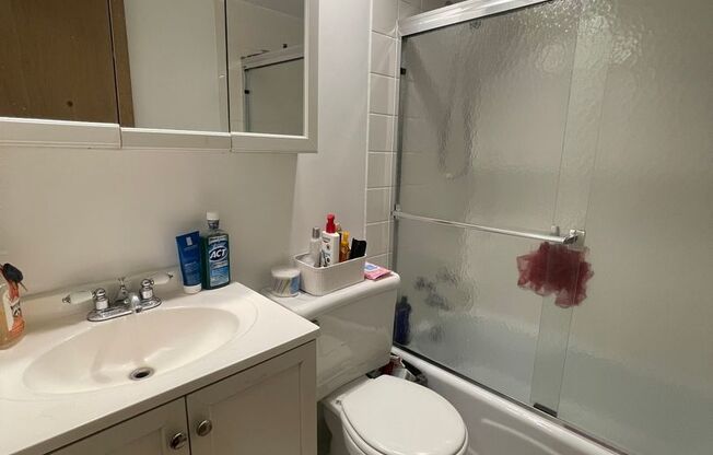 Studio, 1 bath, $1,395, Unit 458