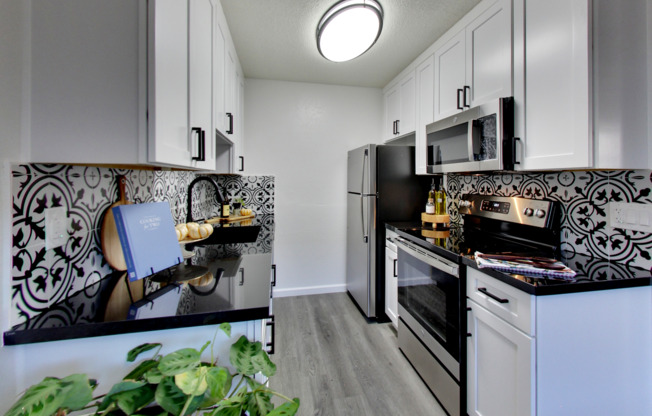 PARKSIDE APARTMENTS